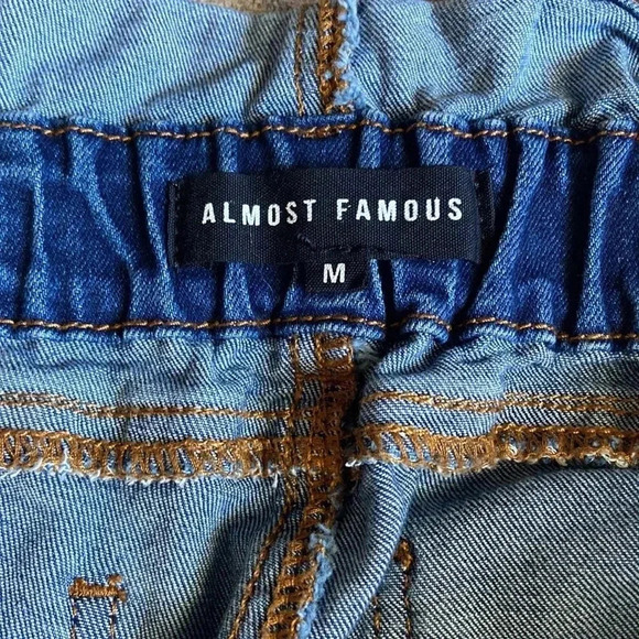 Almost  Famous Jeans - Picture 4 of 7